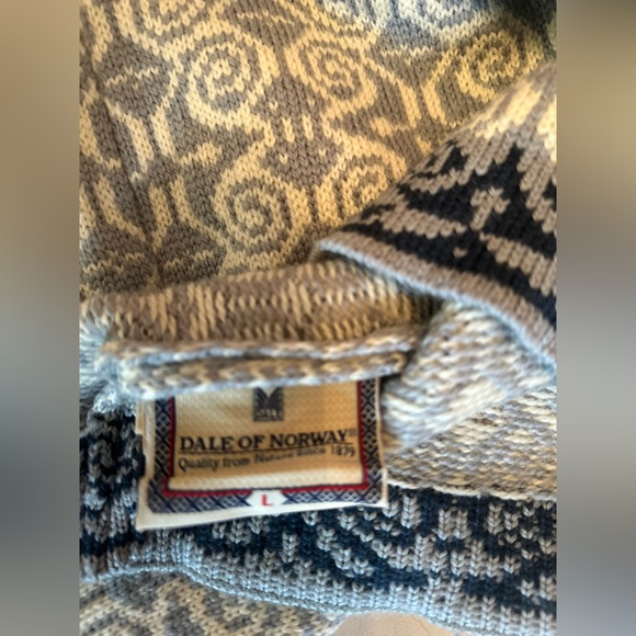 Dale of Norway Gray and Black Patterned Sweater - Picture 3 of 10